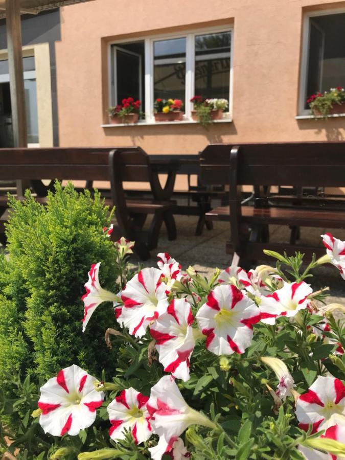 Hotel Hokejka Prievidza Buitenkant foto