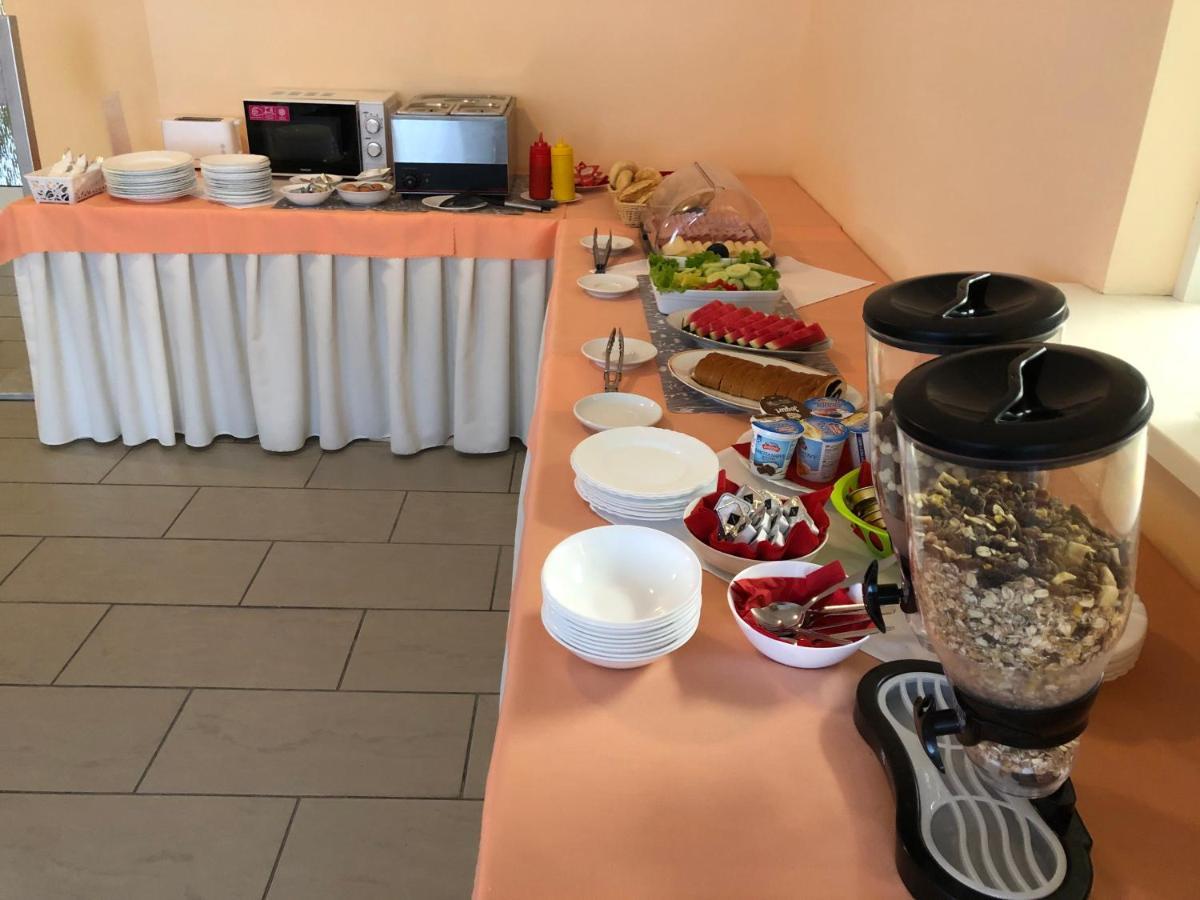 Hotel Hokejka Prievidza Buitenkant foto