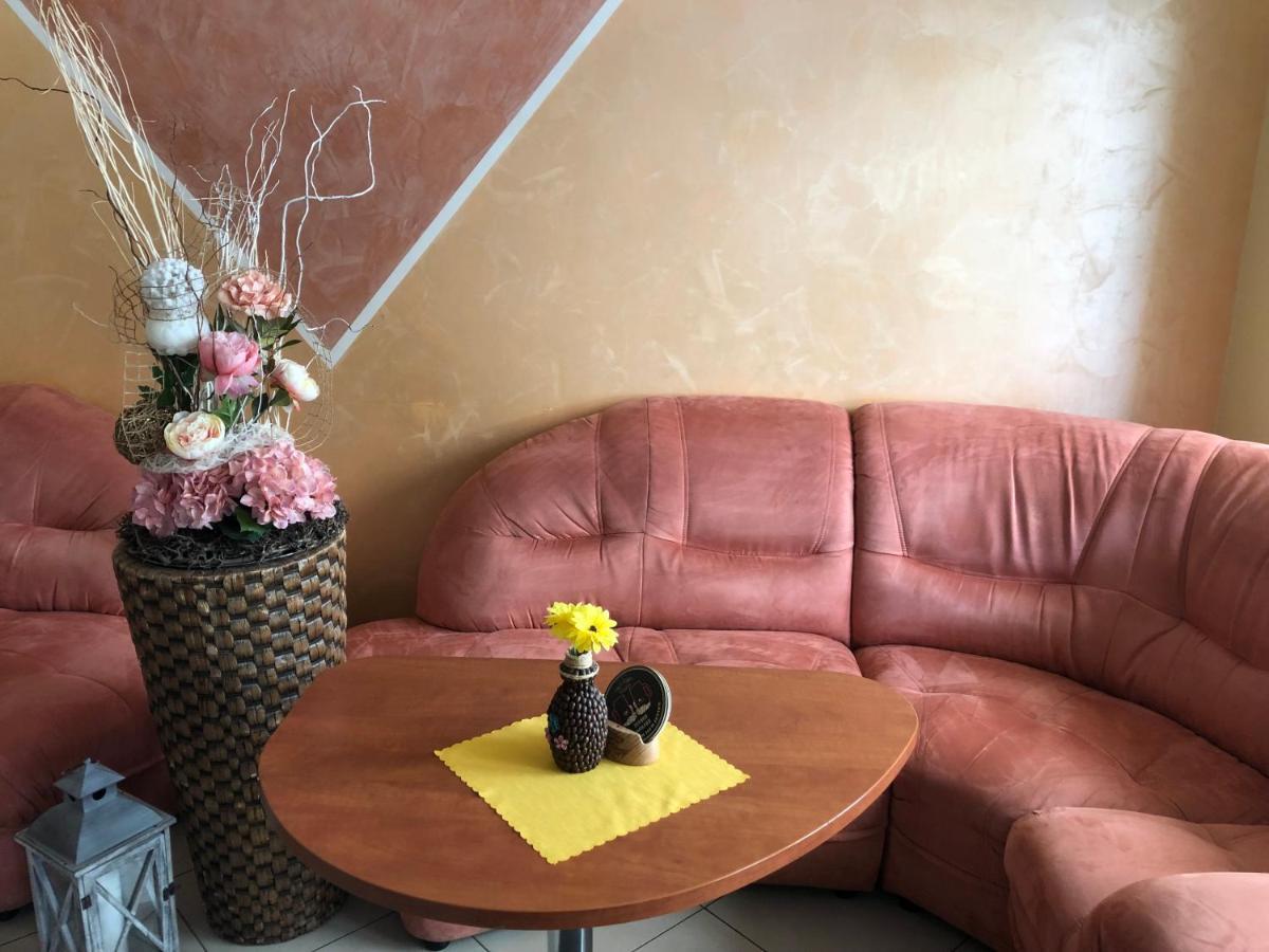 Hotel Hokejka Prievidza Buitenkant foto