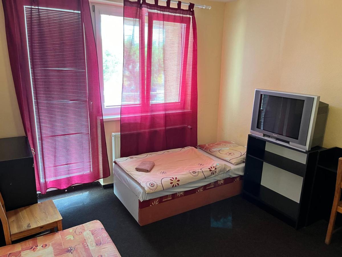 Hotel Hokejka Prievidza Buitenkant foto