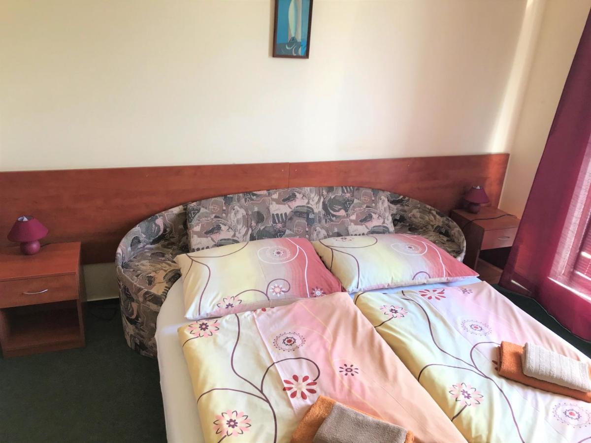 Hotel Hokejka Prievidza Buitenkant foto